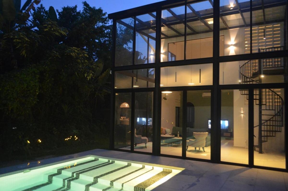 Vila Clara Mutiara Pool
